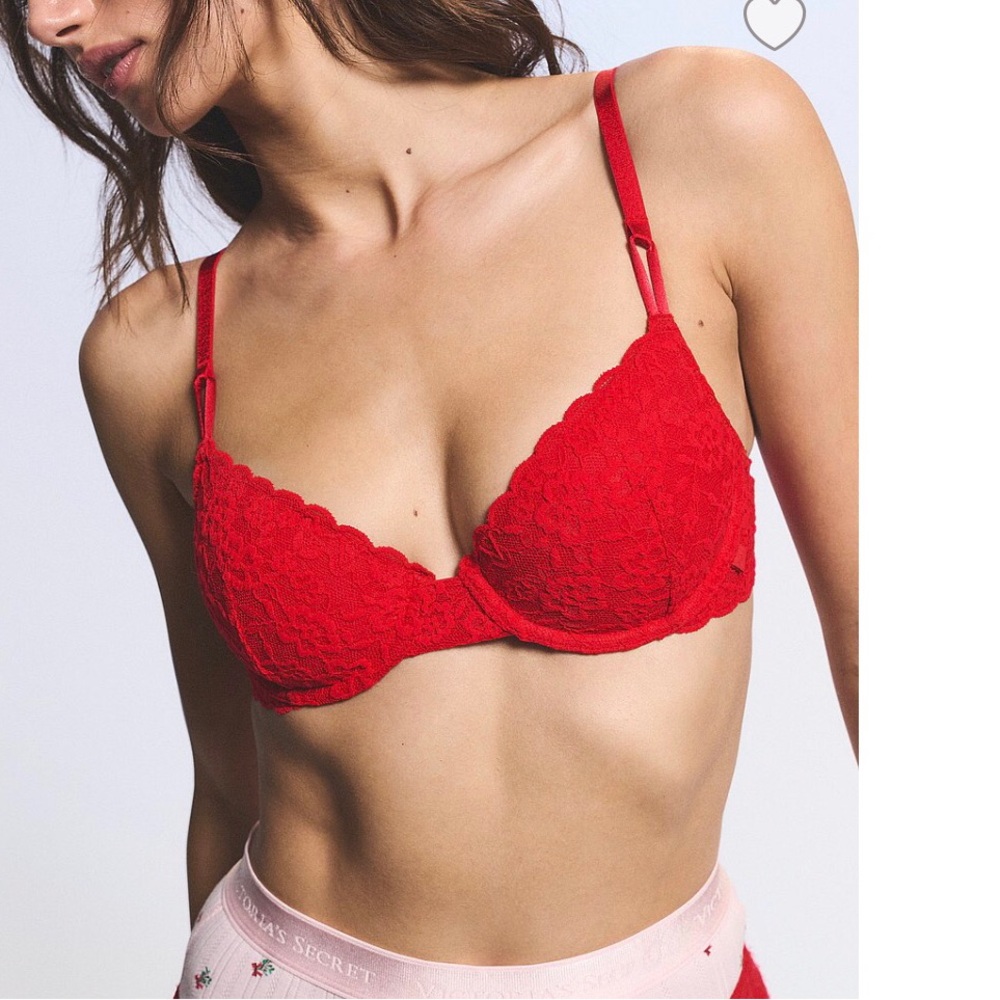6️⃣9️⃣2️⃣ Victoria's Secret Red Lace Bra